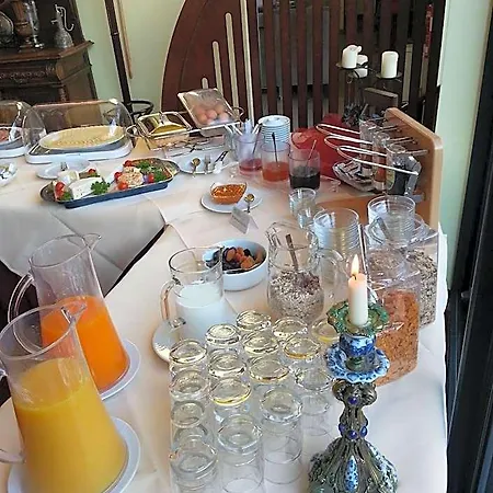 巴尼鲁姆高级酒店 3* 奎德林堡